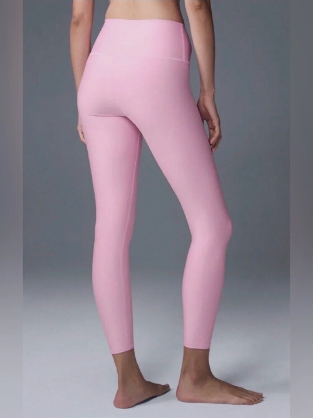 148.  Alo 7/8 High-Waist Airlift Legging